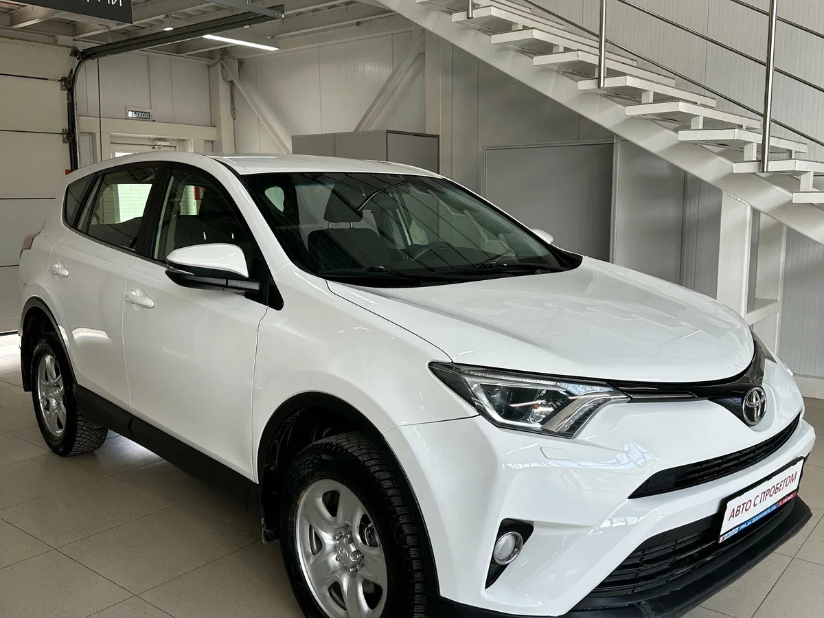 Toyota RAV4 IV (XA40) Рестайлинг
