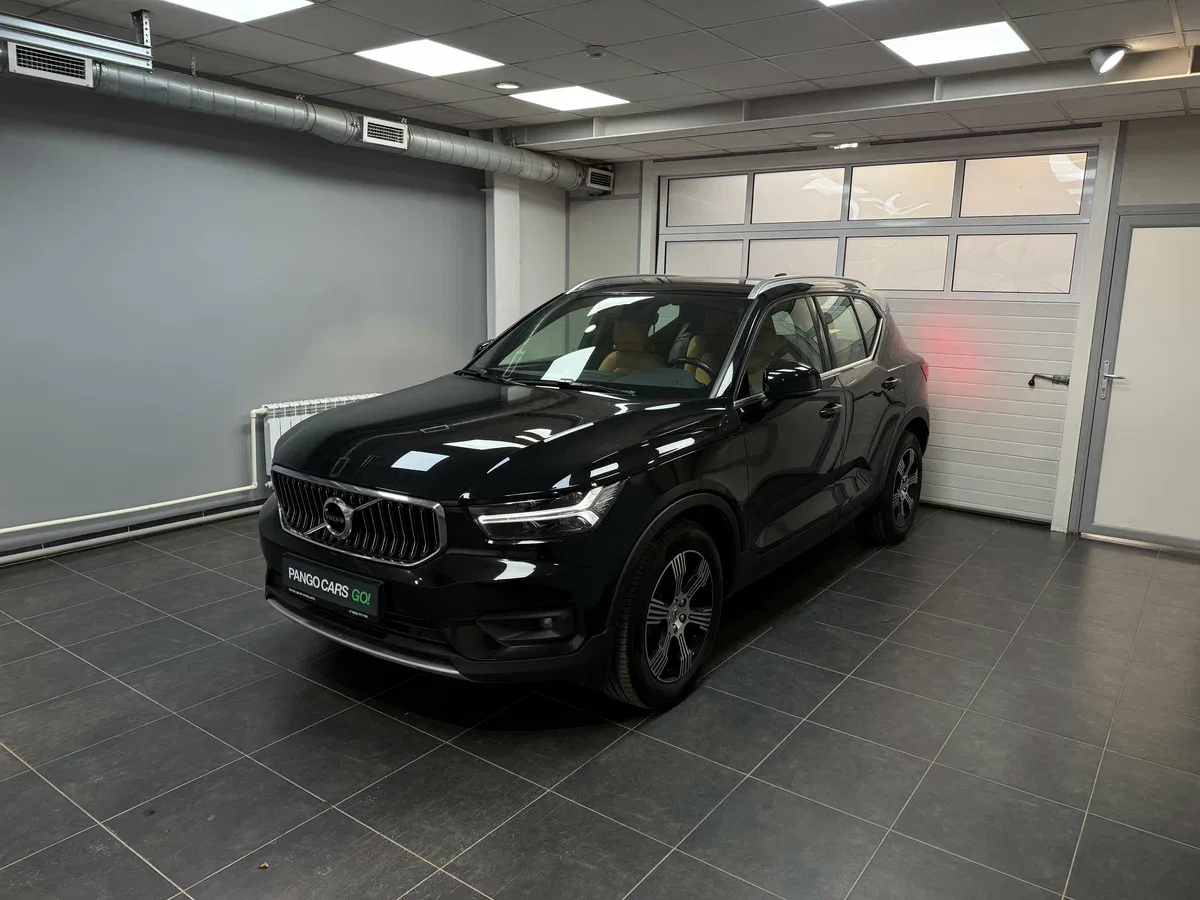 Volvo XC40 I