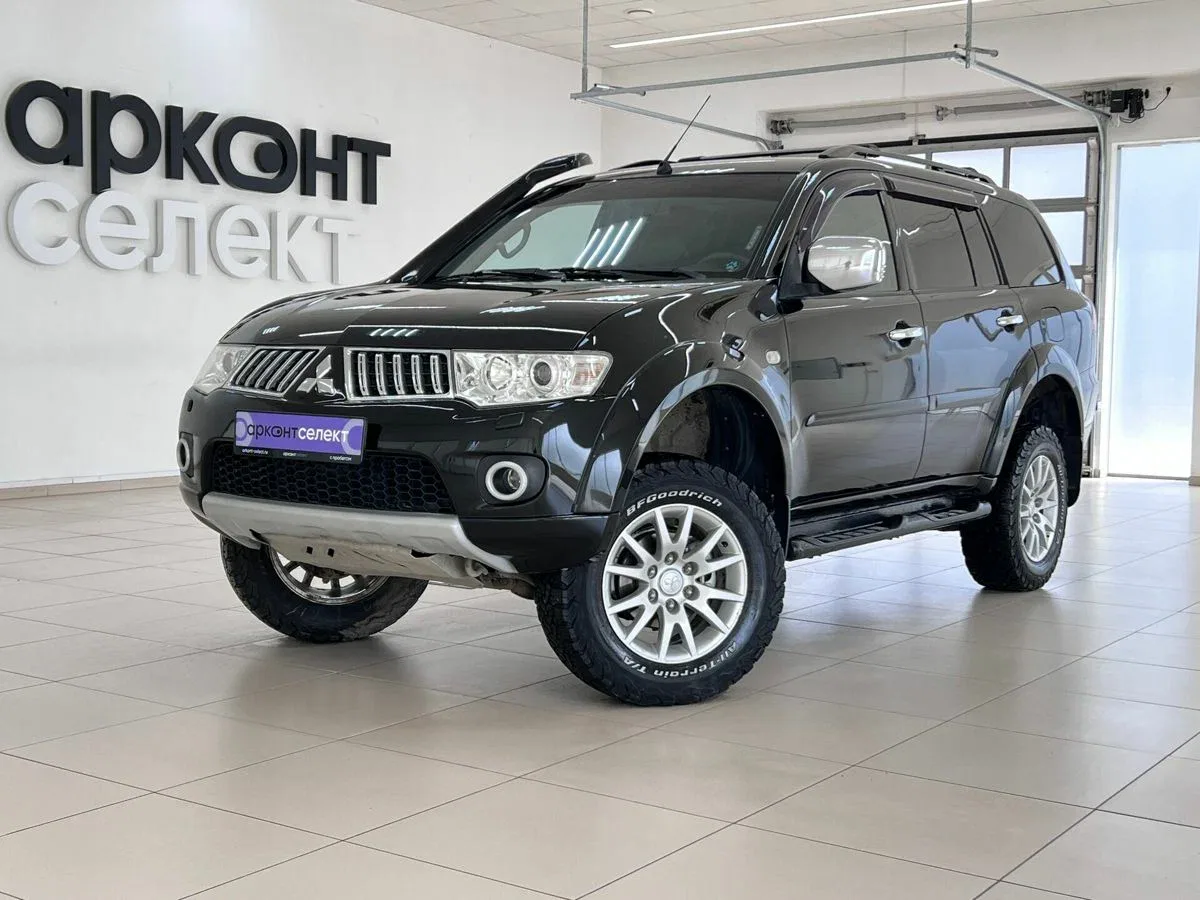 Mitsubishi Pajero Sport II