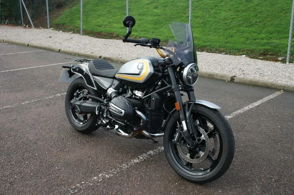 BMW R 12