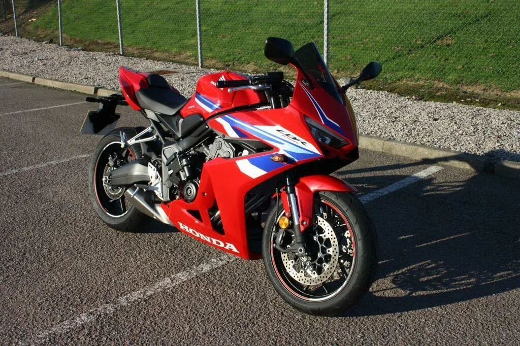 Honda CBR650R