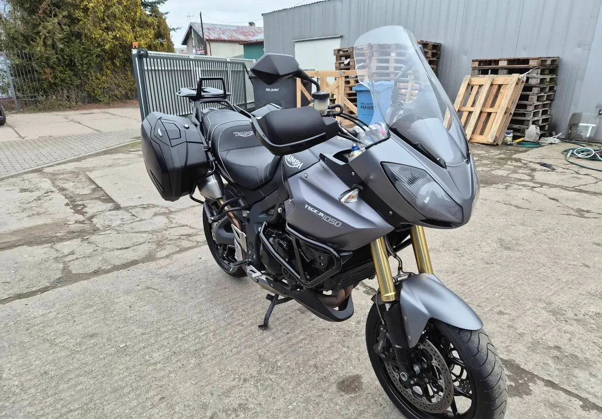 Triumph Tiger 1050