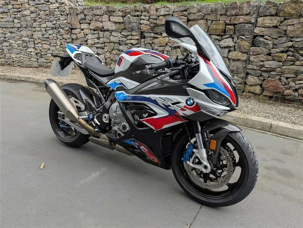 BMW M 1000 RR