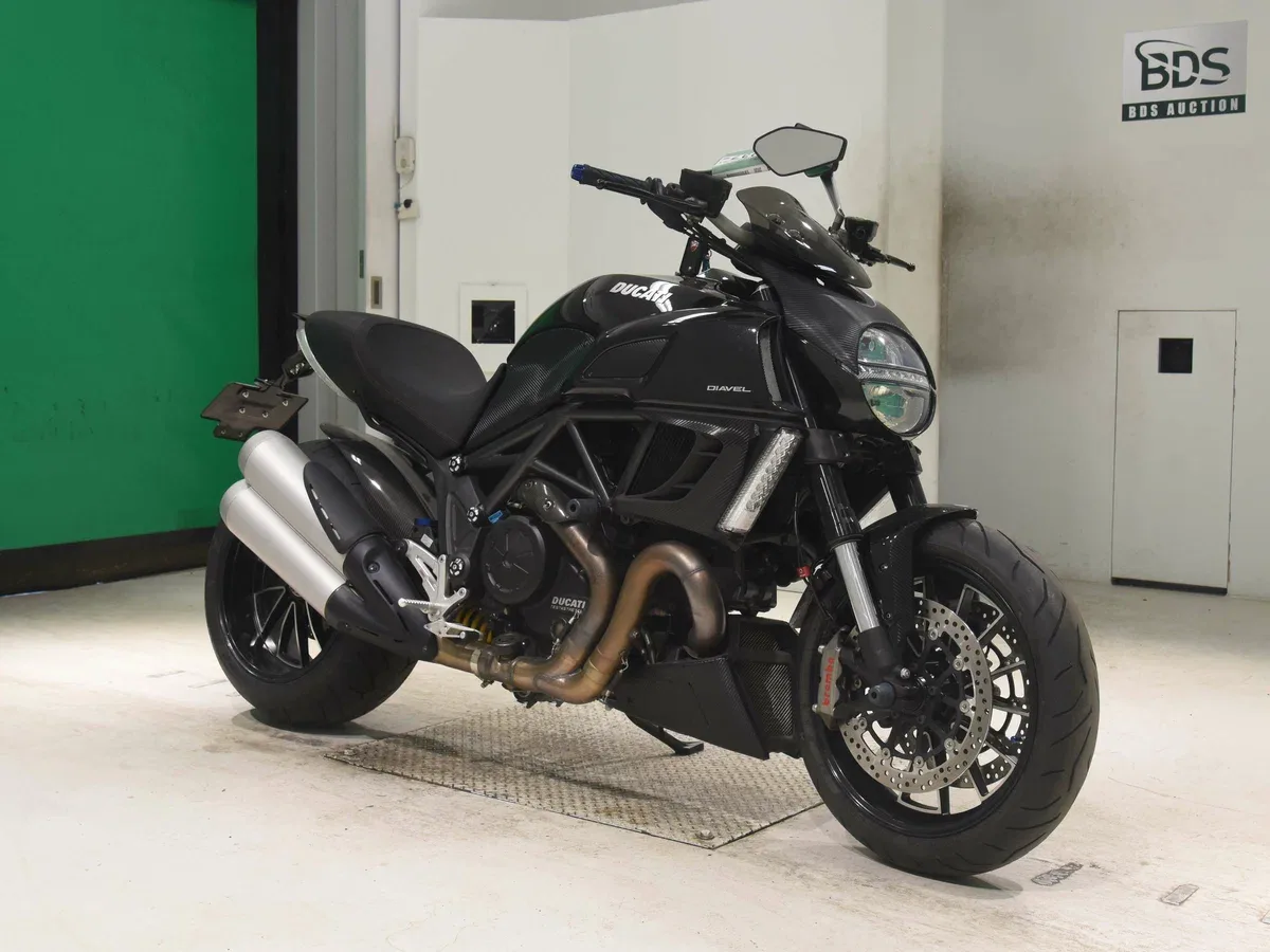 Ducati Diavel Carbon