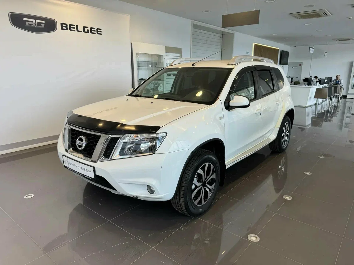 Nissan Terrano III (D10)
