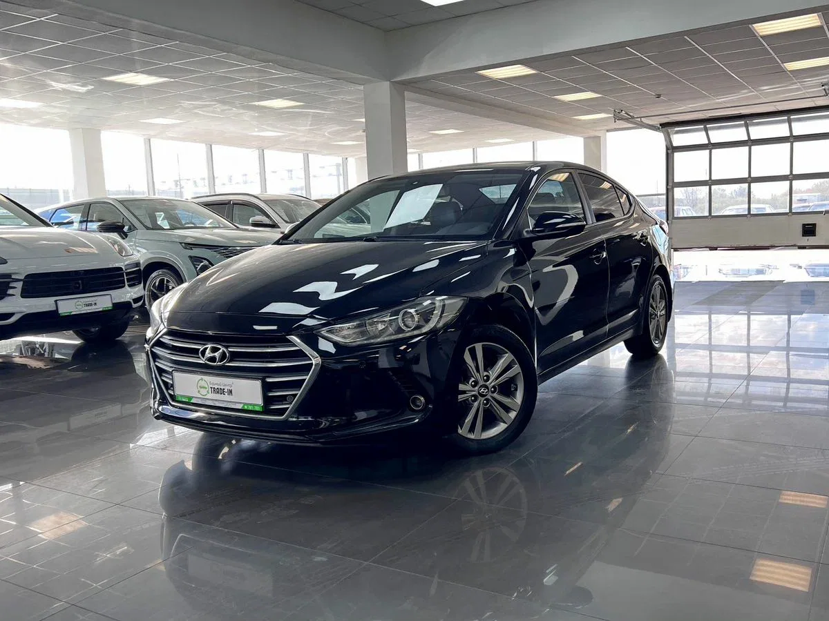 Hyundai Elantra VI (AD)