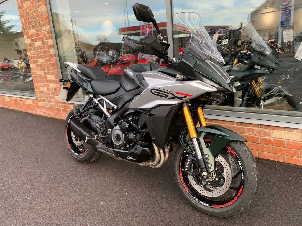 Suzuki GSX-S1000GX