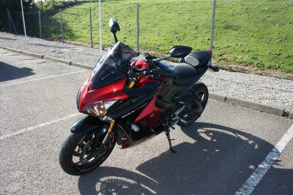 Suzuki GSX-S 1000 F