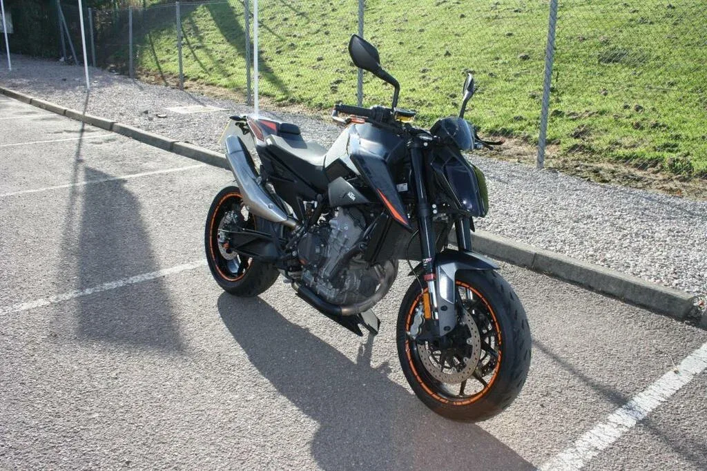 KTM AG 890 Duke