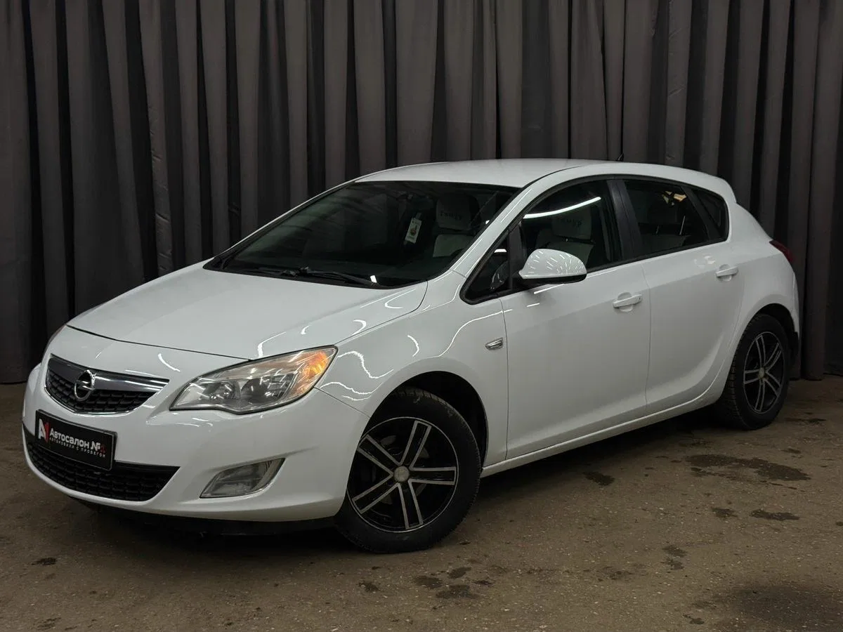 Opel Astra J
