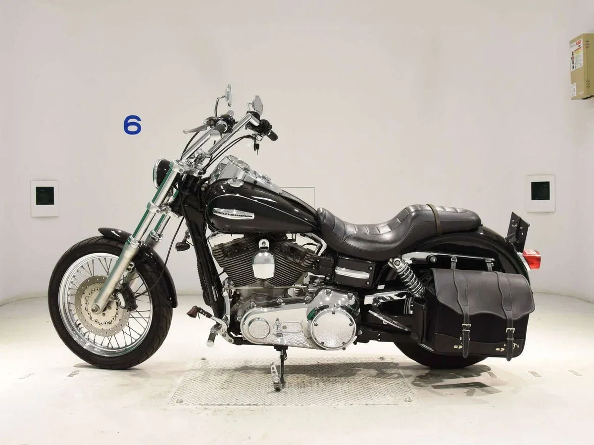 Harley-Davidson Dyna Super Glide