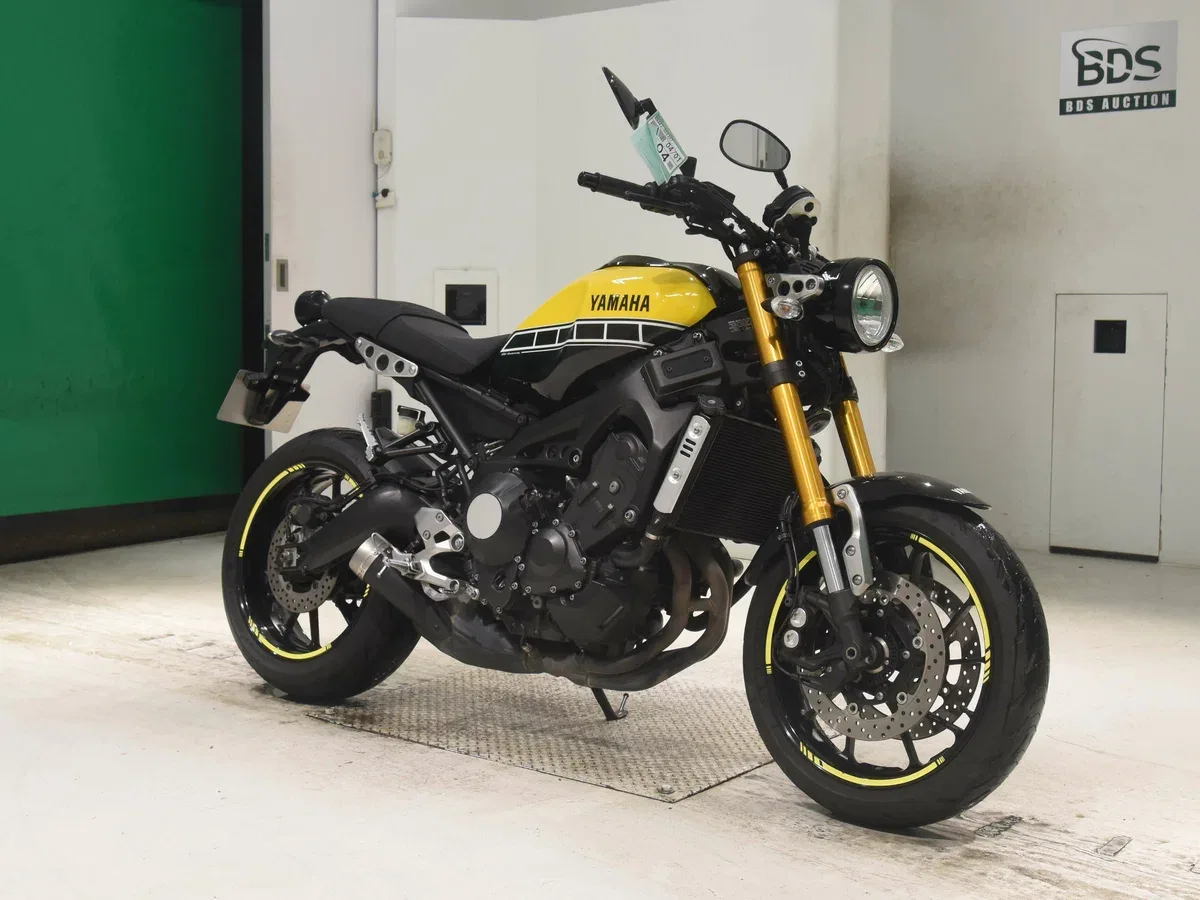 Yamaha XSR900