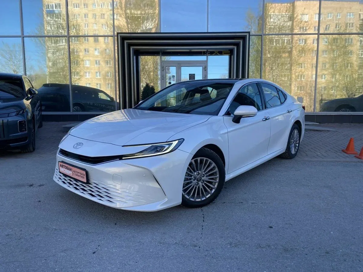 Toyota Camry IX (XV80) China Market