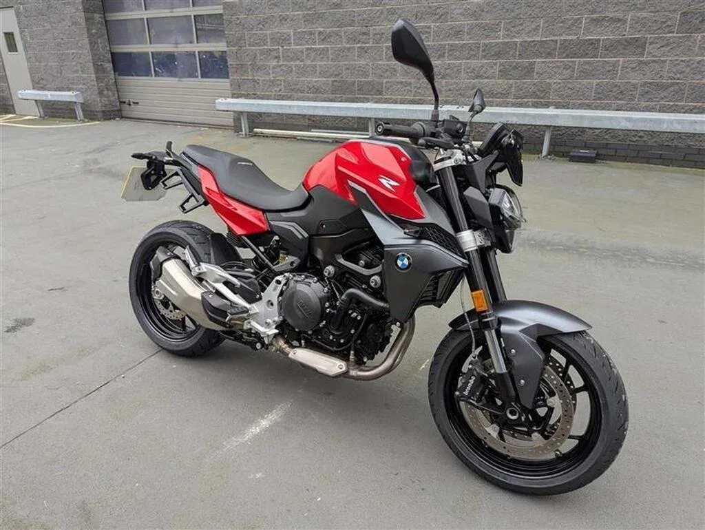 BMW F 900 R