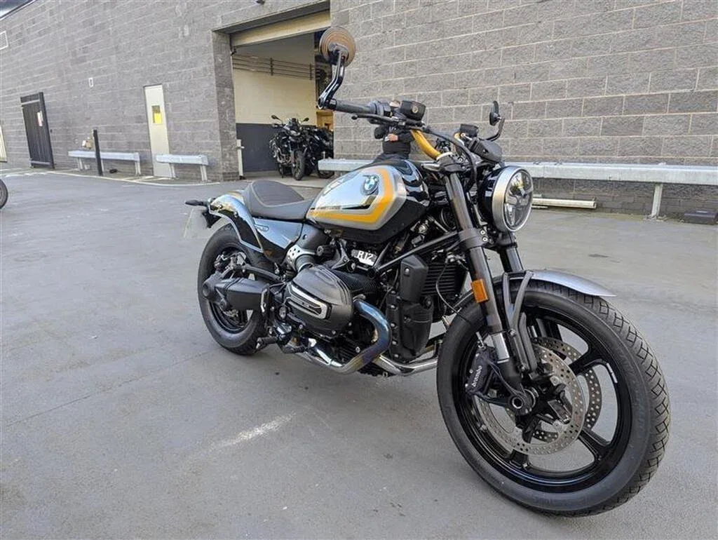 BMW R 12