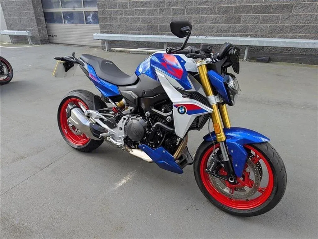 BMW F 900 R