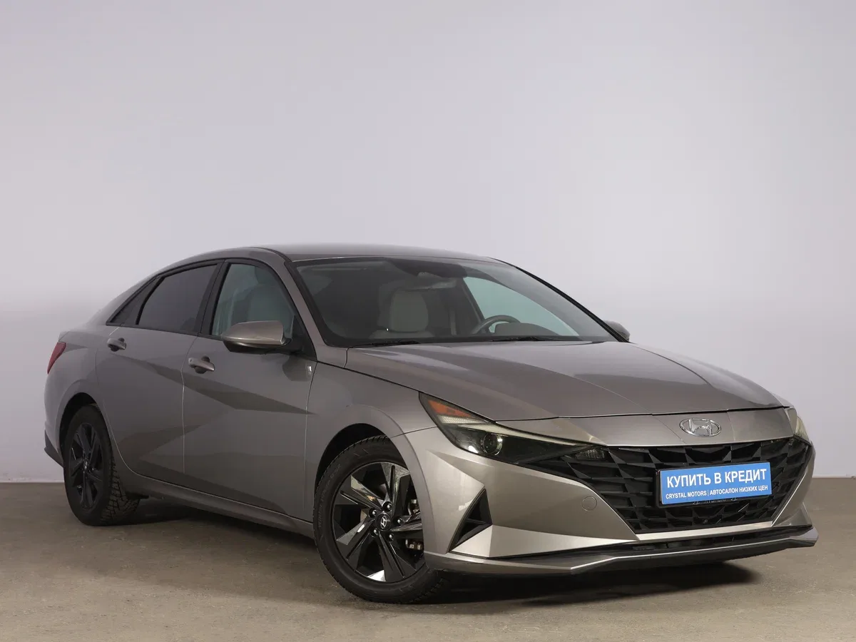 Hyundai Elantra VII (CN7)