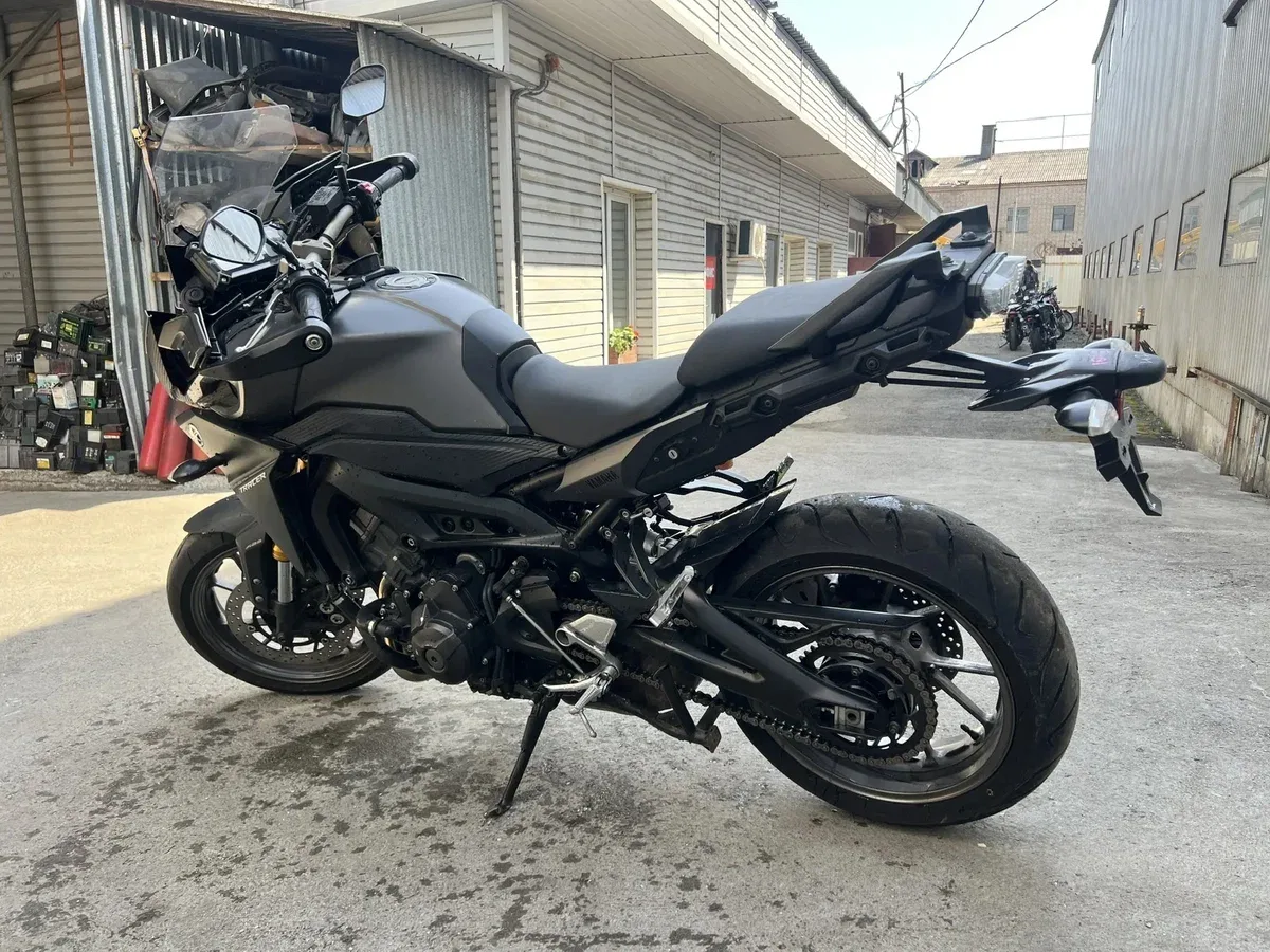Yamaha MT-09 Tracer