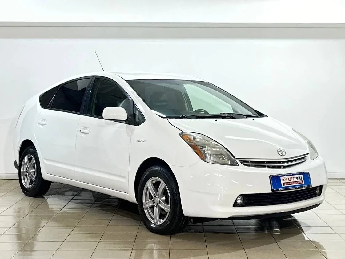 Toyota Prius II Рестайлинг (XW20)