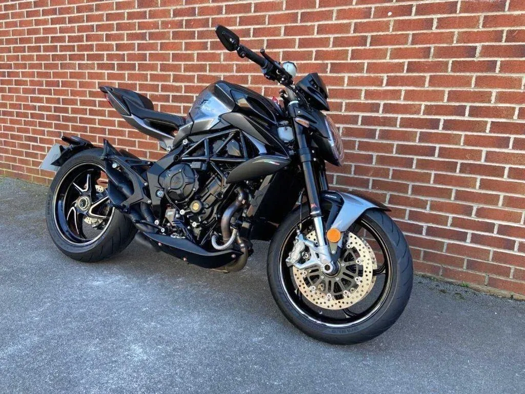 MV Agusta Brutale 800