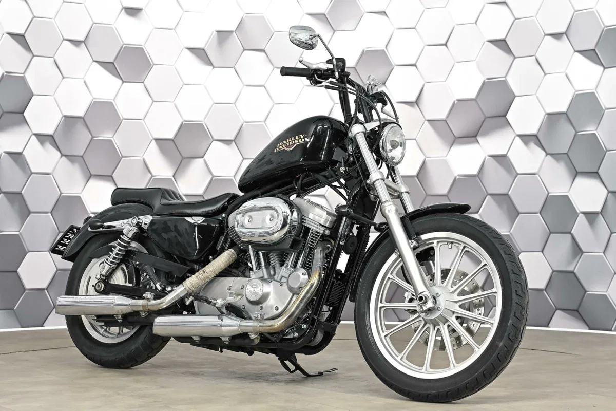 Harley-Davidson Sportster 883