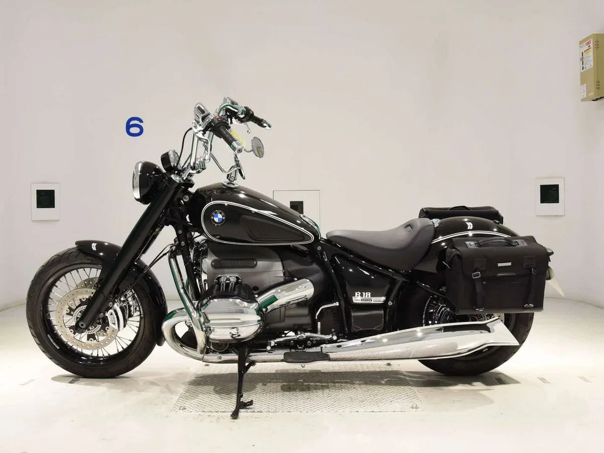 BMW R18