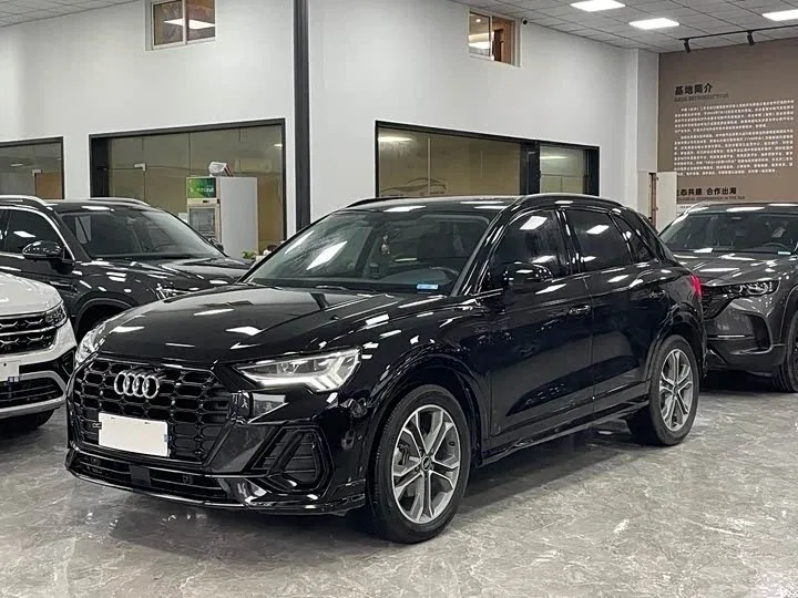 Audi Q3 II (F3)