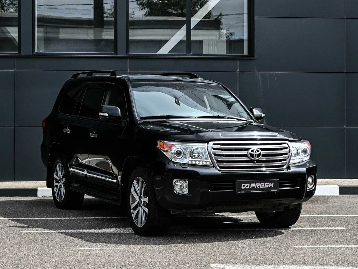 Toyota Land Cruiser 200 Series Рестайлинг 1