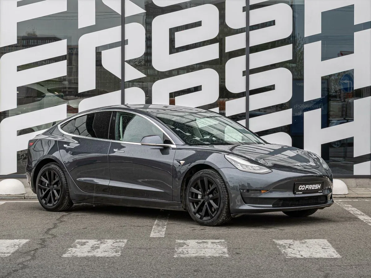 Tesla Model 3 I