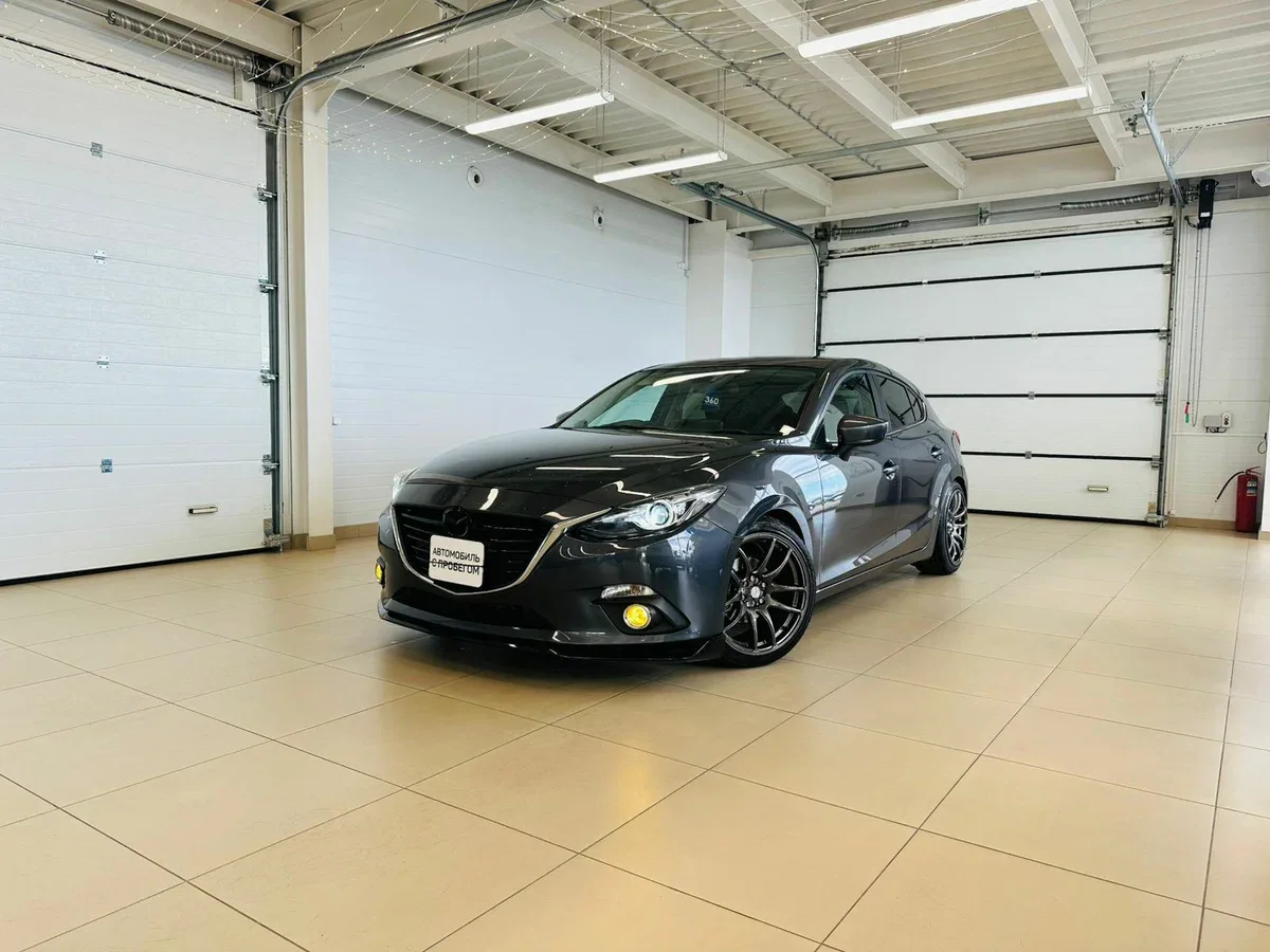Mazda Axela III