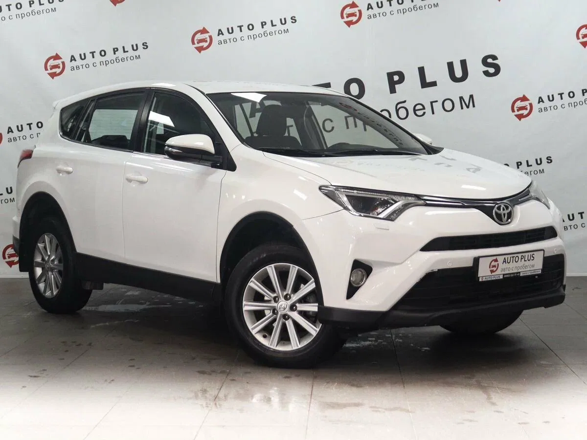 Toyota RAV4 IV (XA40) Рестайлинг