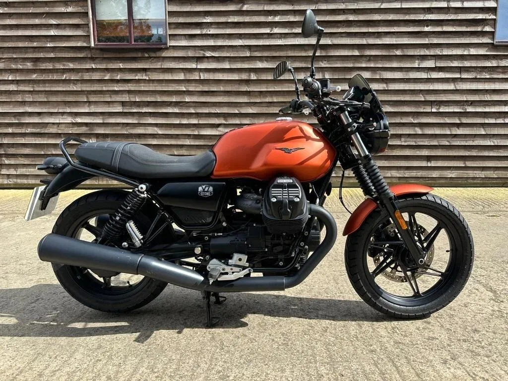 Moto Guzzi V 7