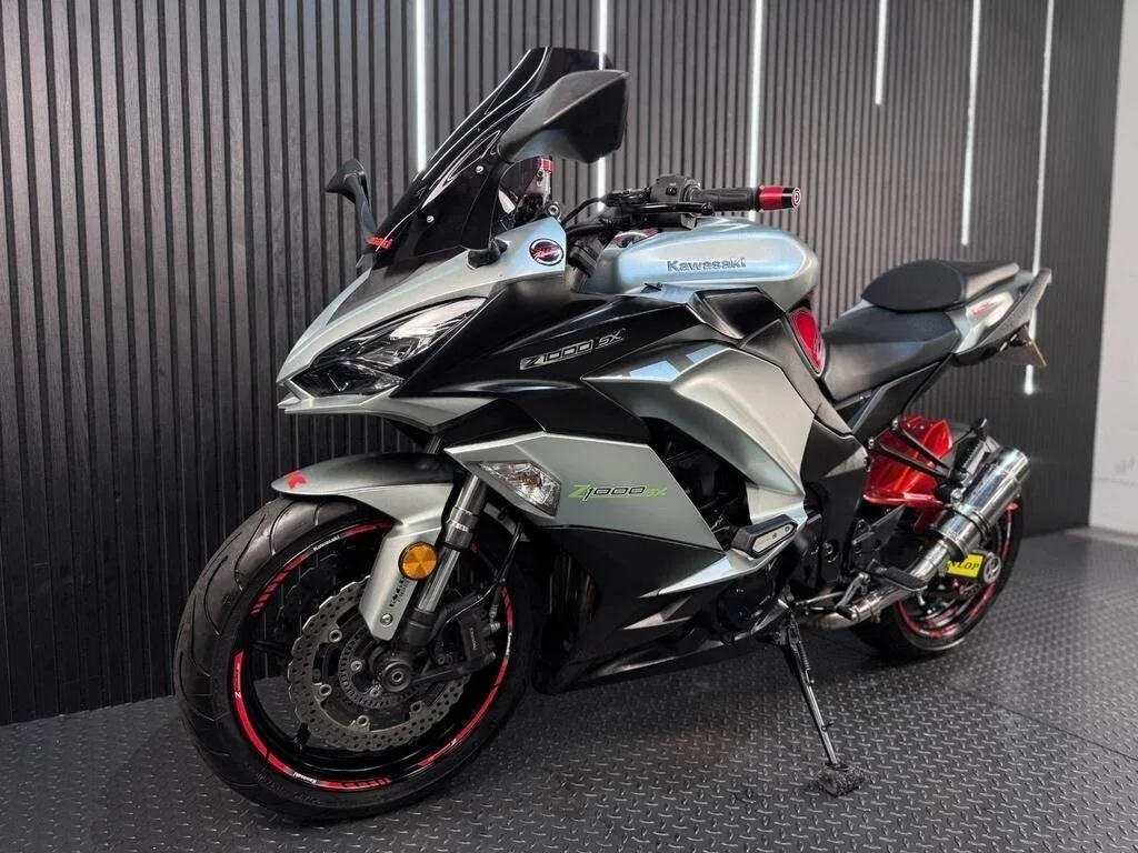 Kawasaki Z1000SX