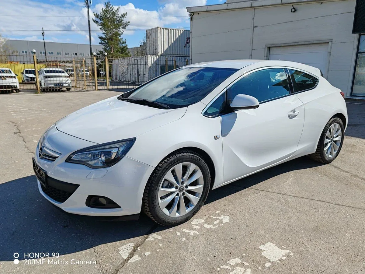 Opel Astra J Рестайлинг