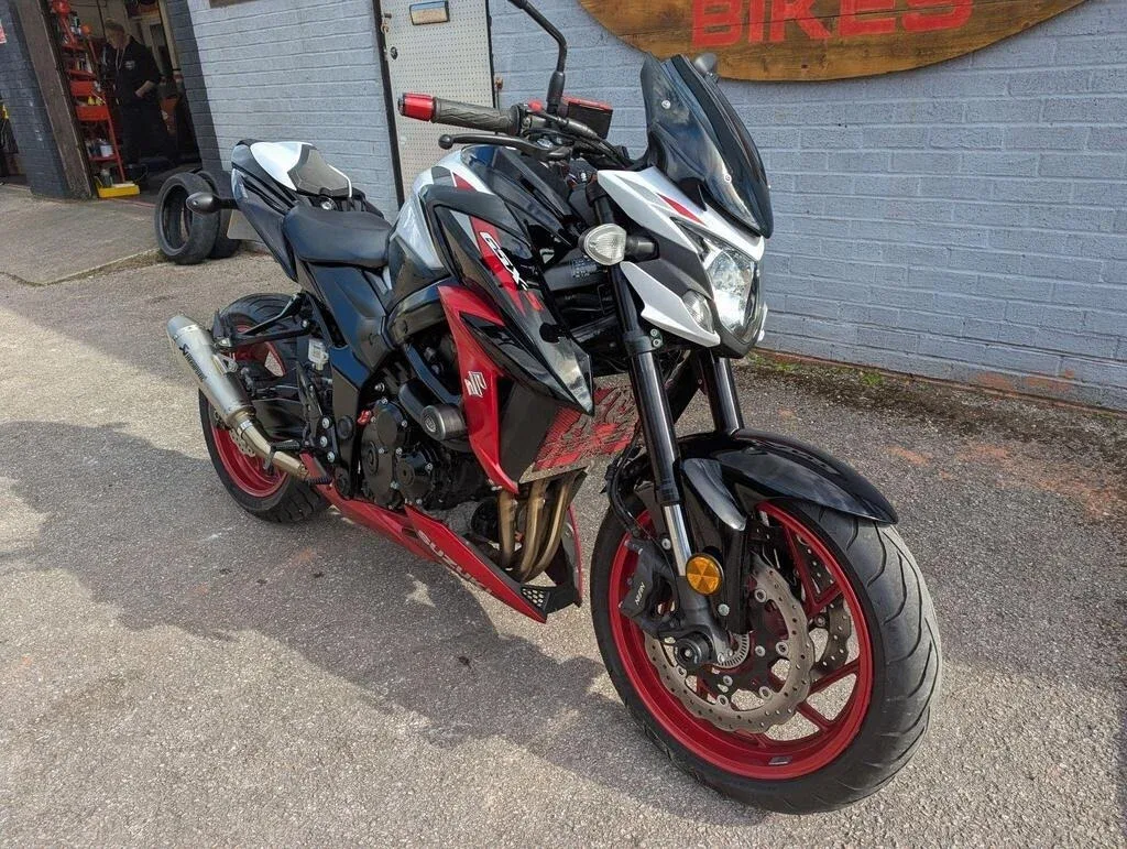 Suzuki GSX-S 750