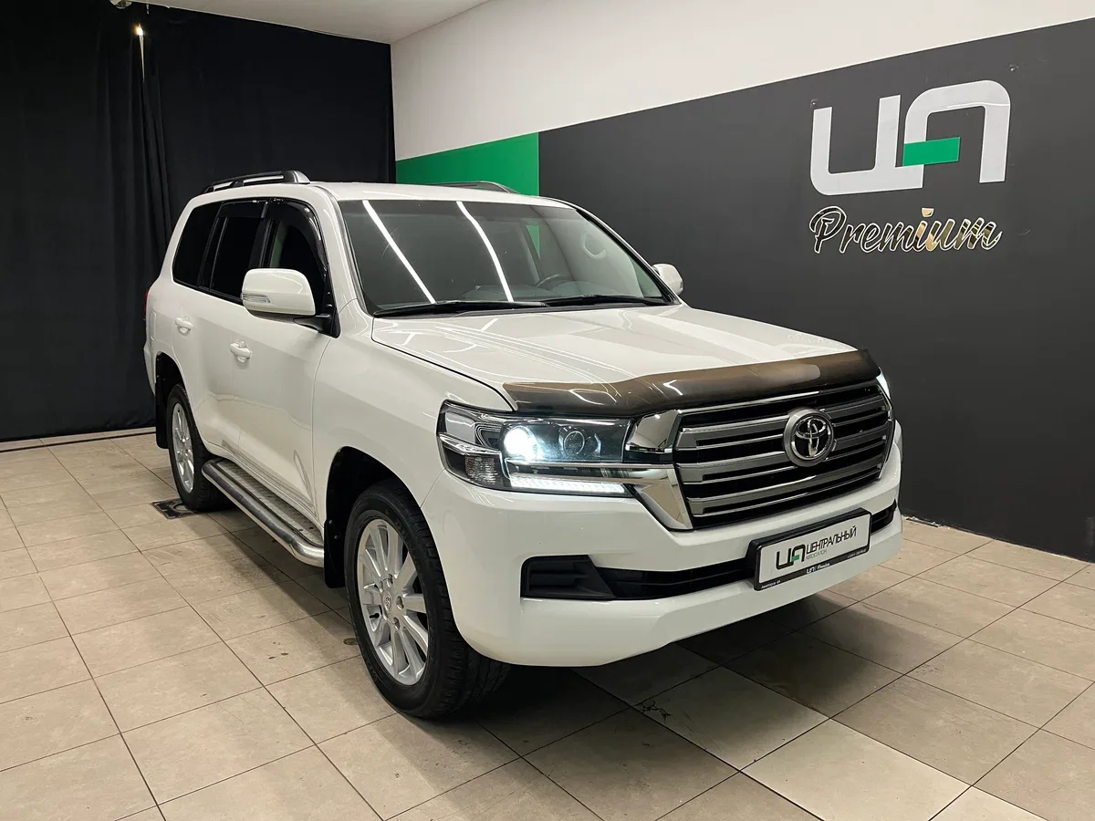 Toyota Land Cruiser 200 Series Рестайлинг 2