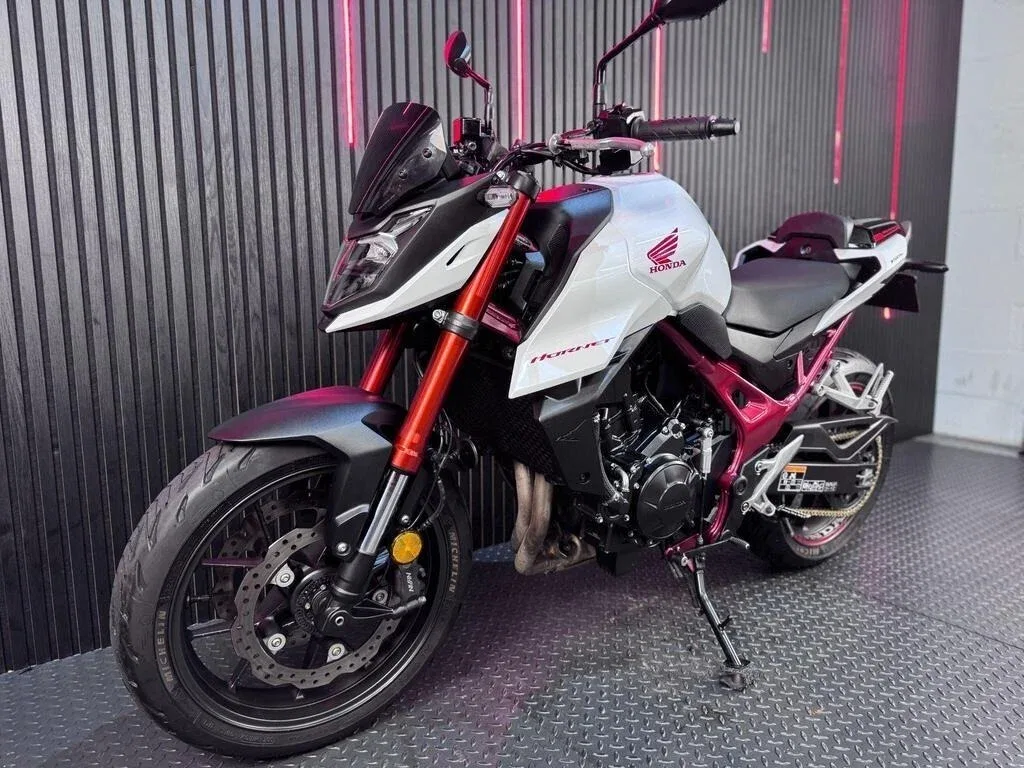 Honda CB750 Hornet