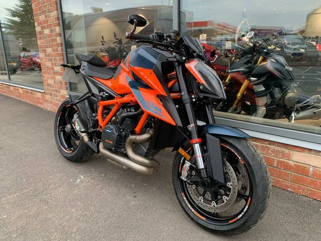 KTM AG 1290 Super Duke R