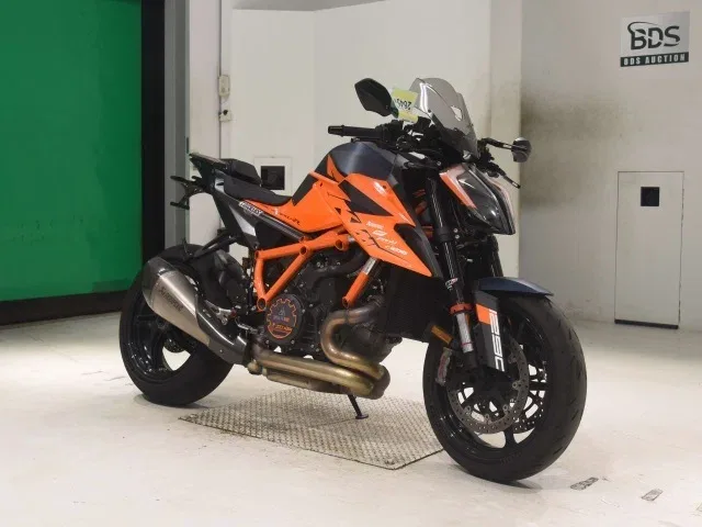 KTM AG 1290 Super Duke R
