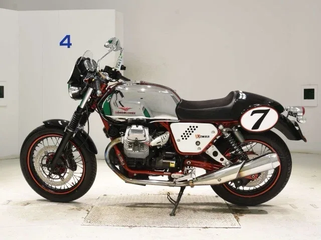 Moto Guzzi V 7