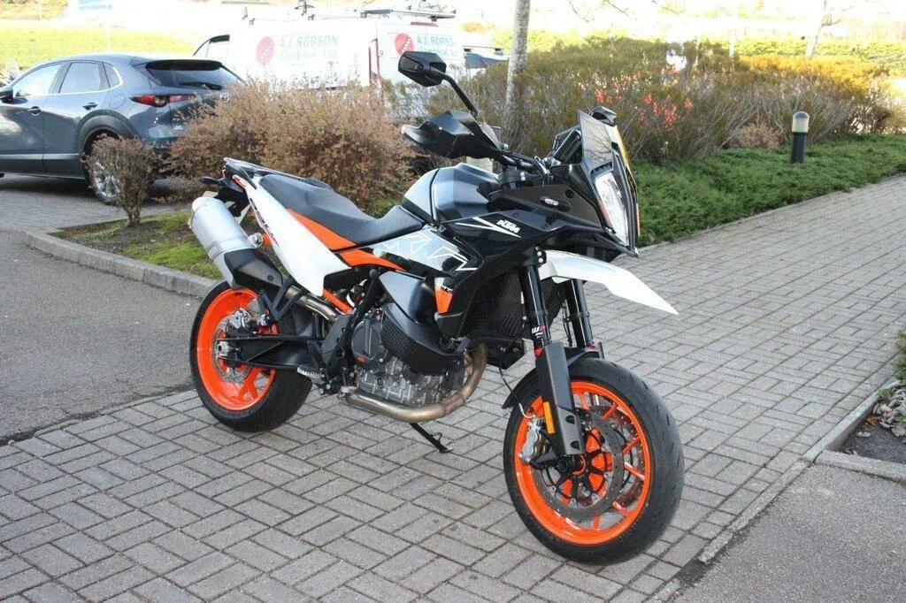 KTM AG 890 SMT