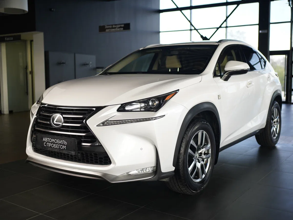 Lexus NX I