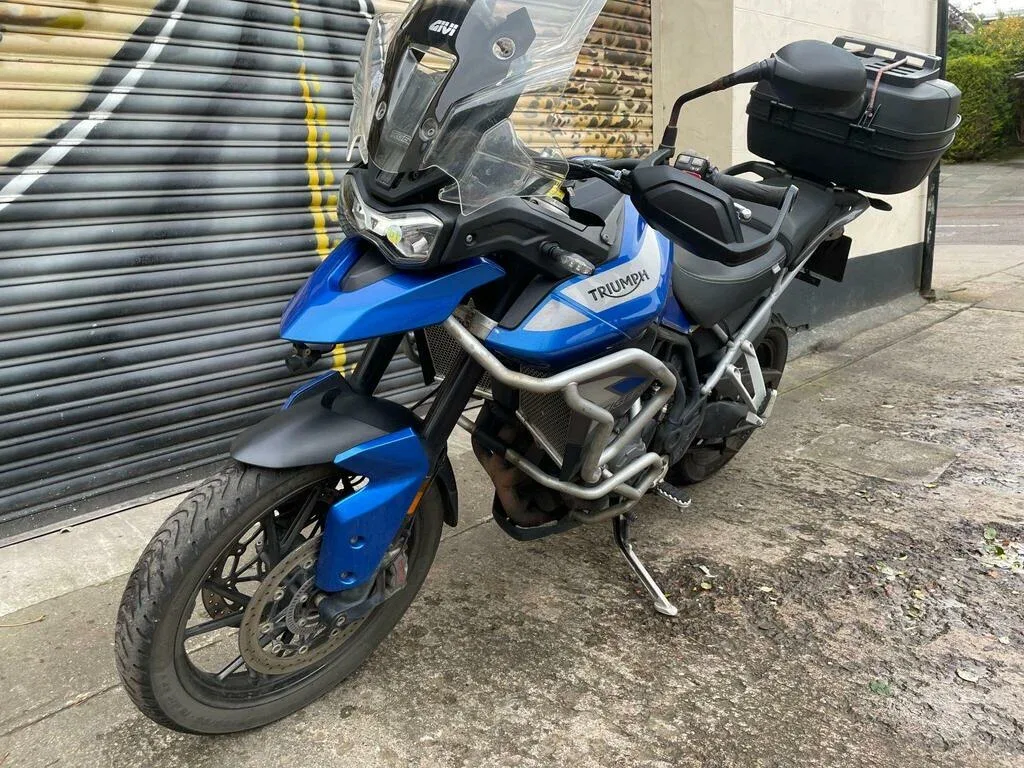 Triumph Tiger 900