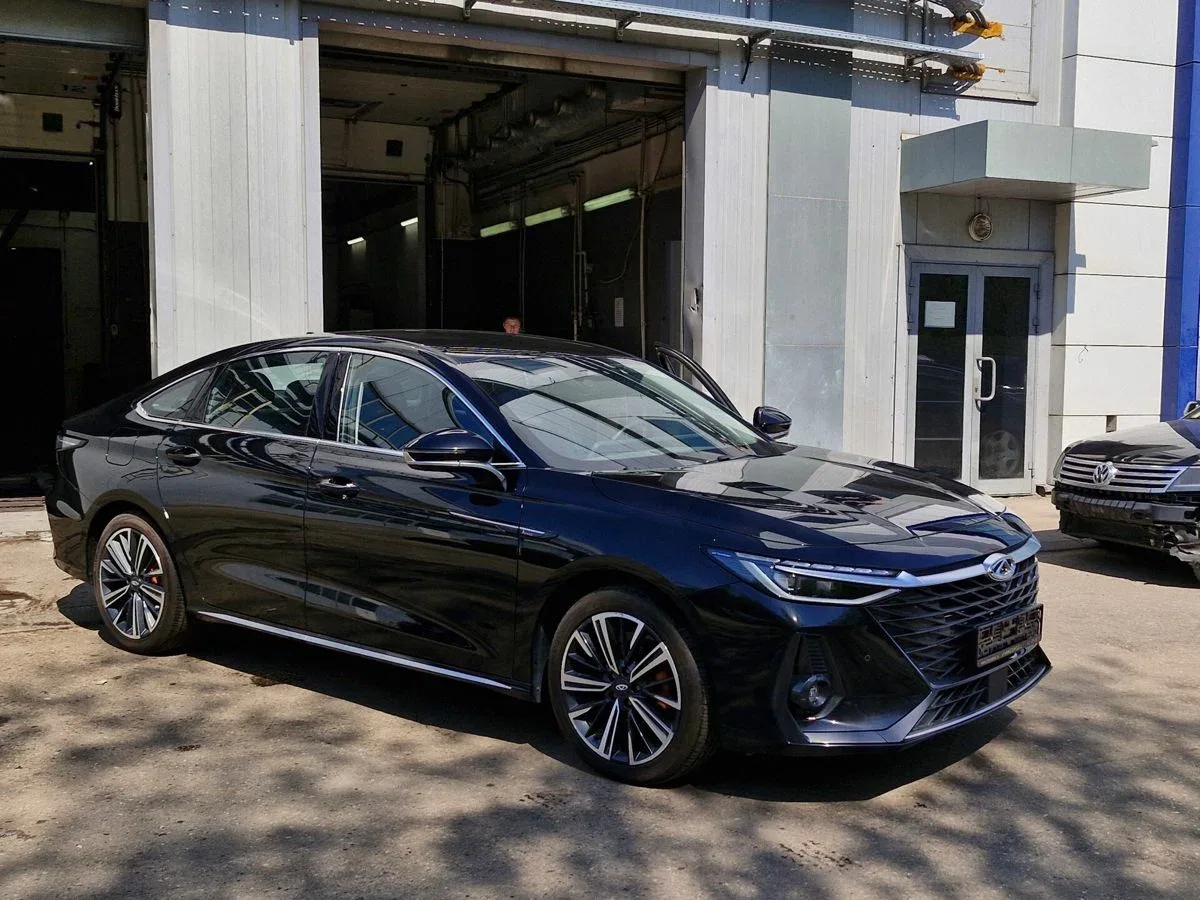 Chery Arrizo 8