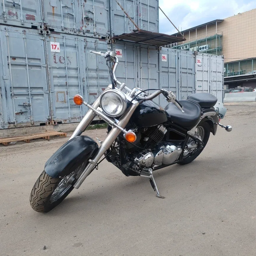 Yamaha XVS400 Drag Star