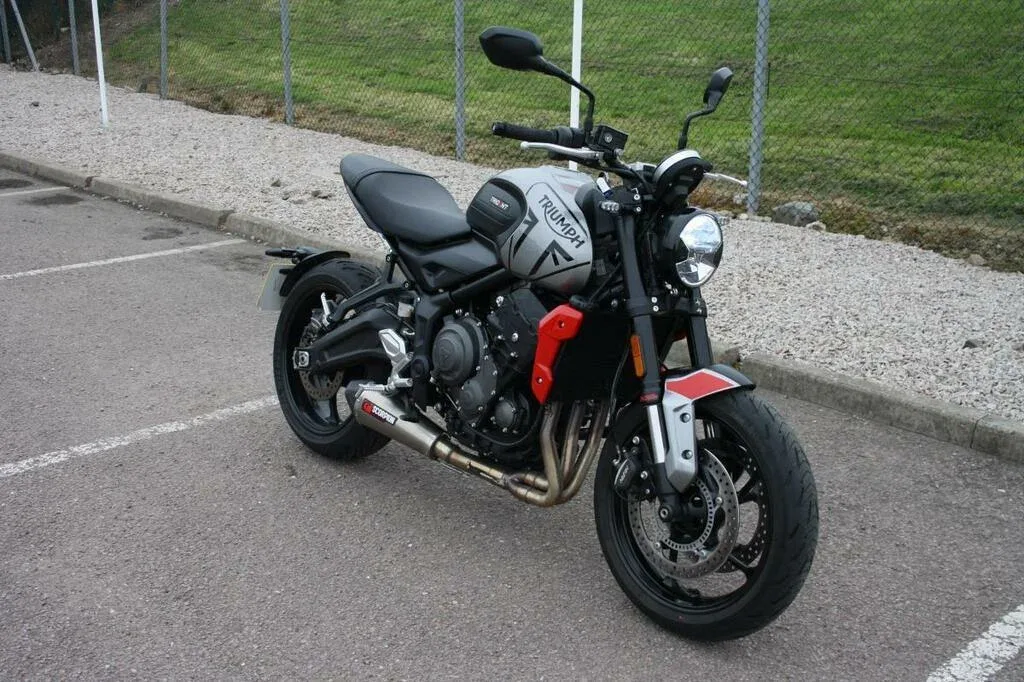 Triumph Trident 660