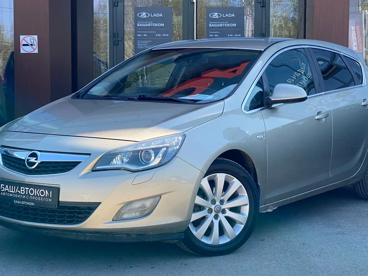 Opel Astra J