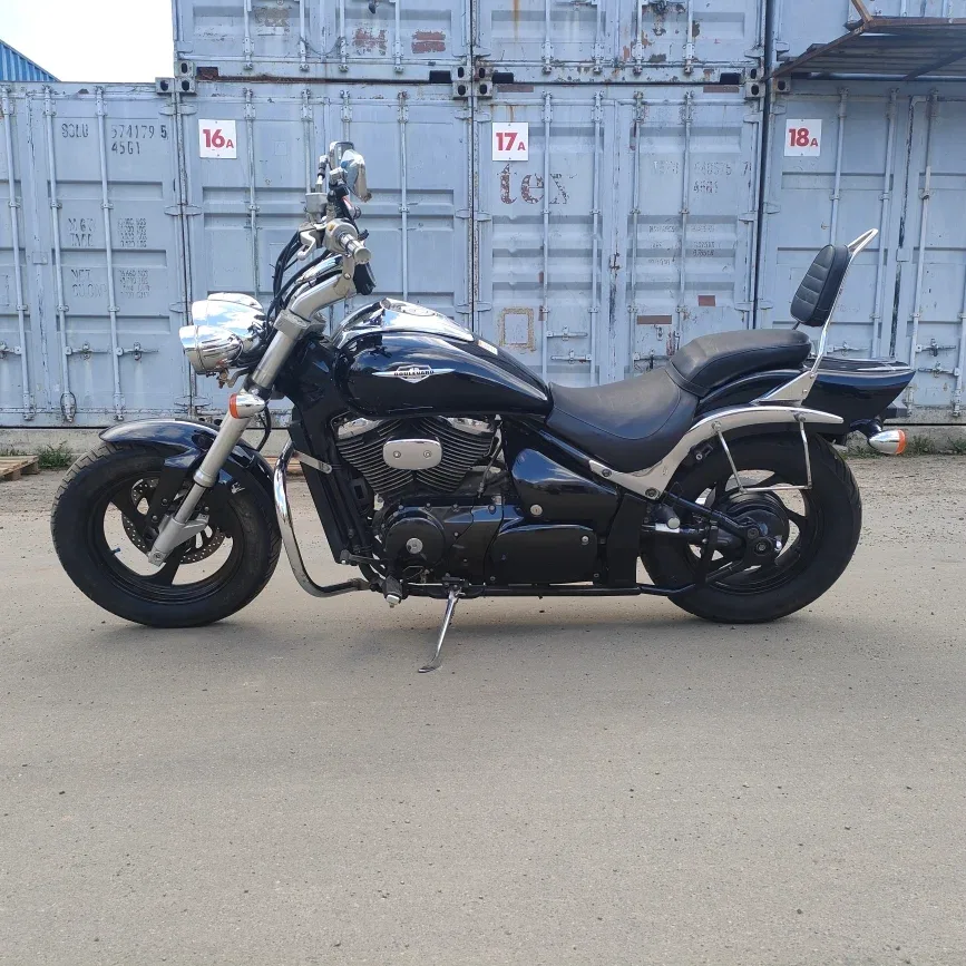 Suzuki Boulevard 400