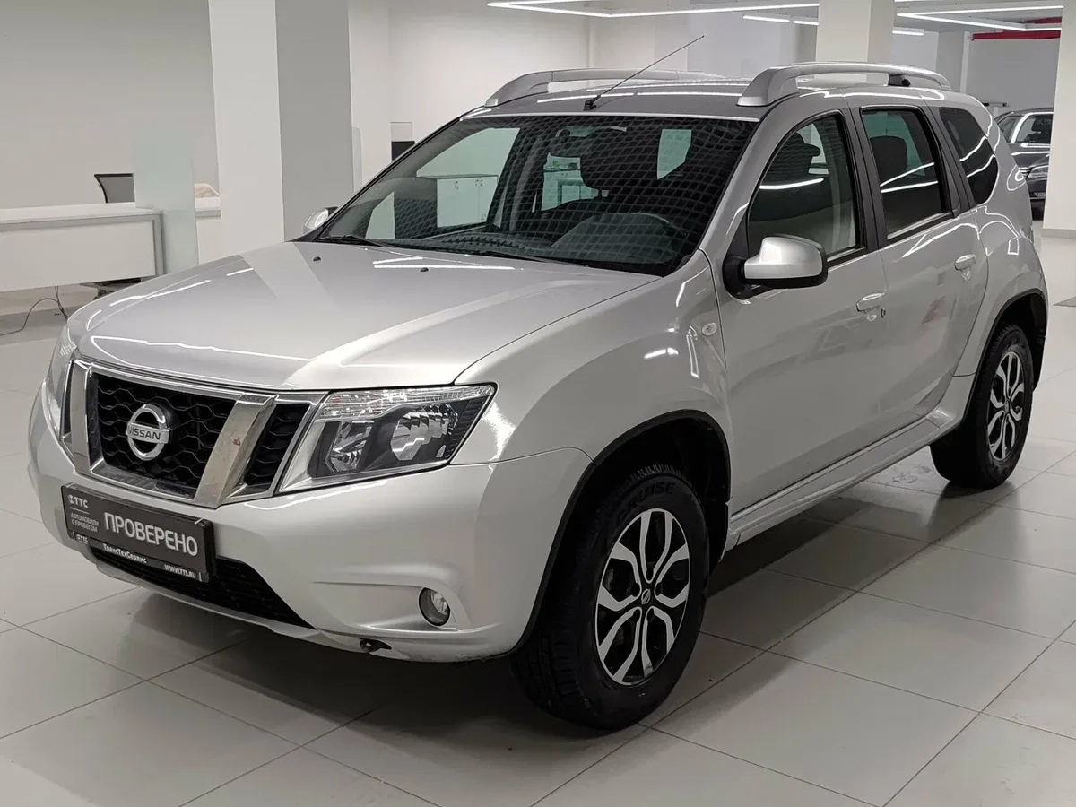 Nissan Terrano III (D10)