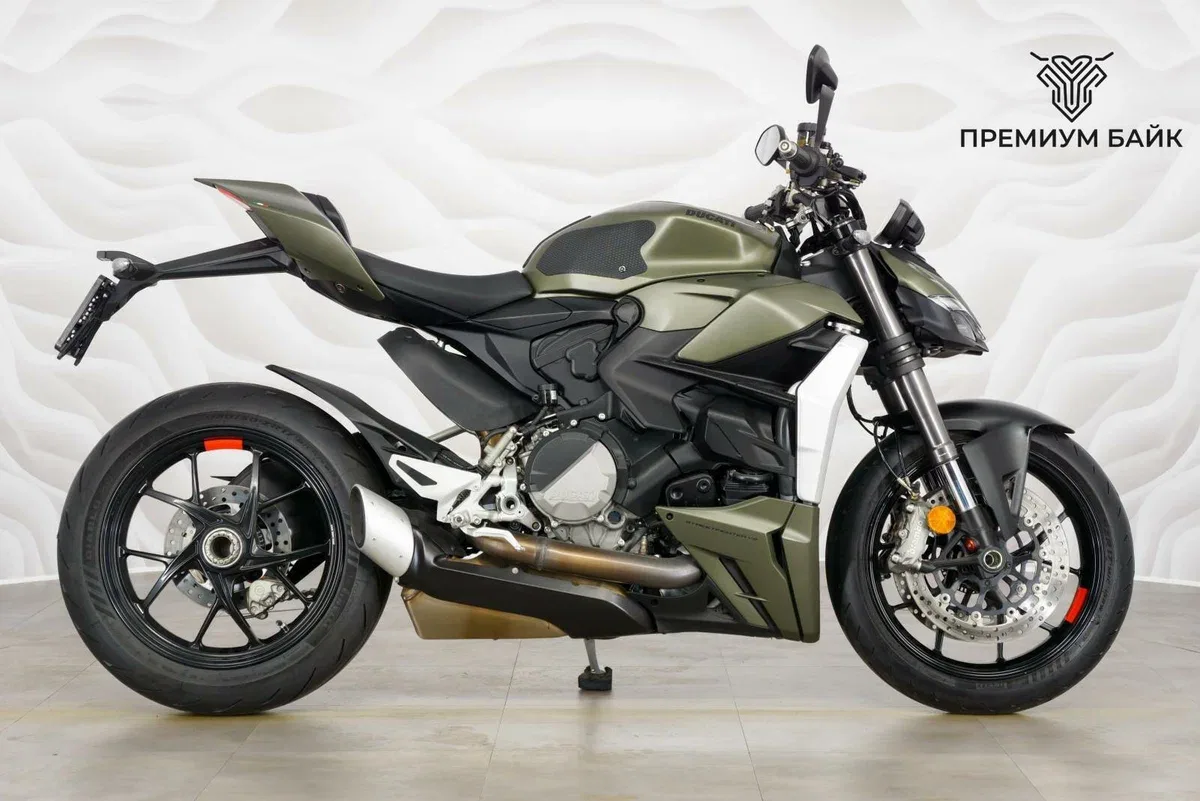 Ducati Streetfighter V2